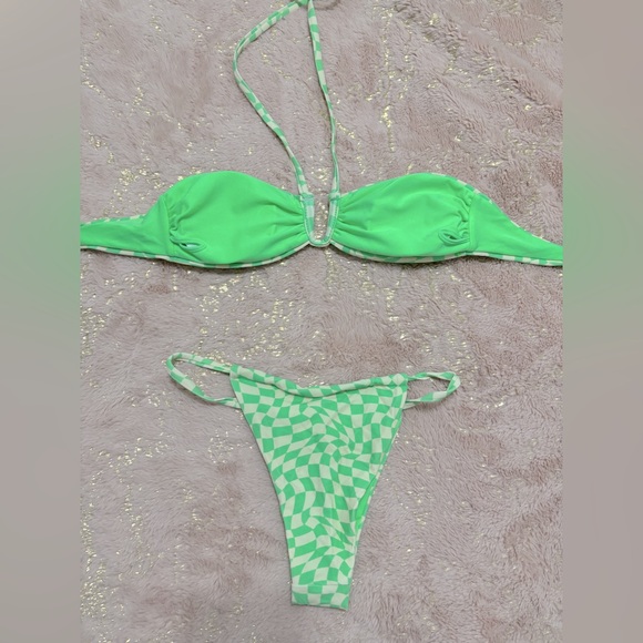 FASHION NOVA neon green checkered bikini - Picture 4 of 4